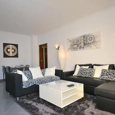Apartment Navegador Park View, 5 Pers, Pisc,700m Plage,strip *